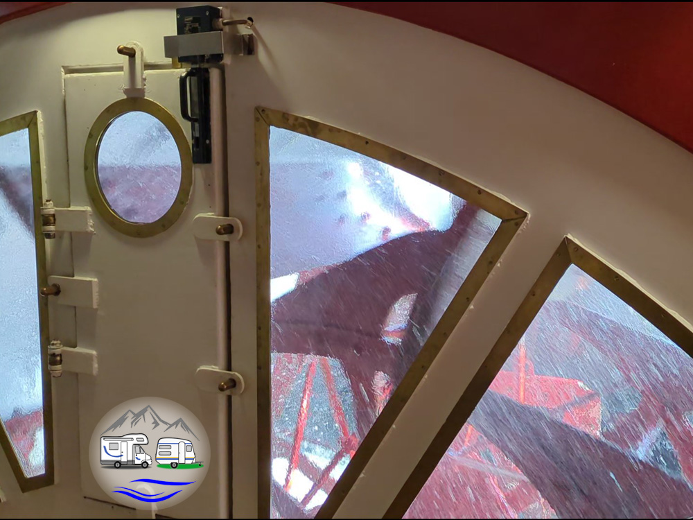 ... im Schiffsinneren sichtbar